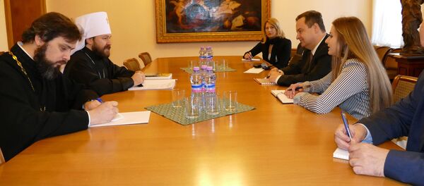 Susret Ivice Dačića i mitropolita Ilariona u Moskvi Susret Ivice Dačića i mitropolita Ilariona u Moskvi - Sputnik Srbija