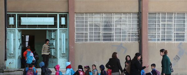 Đaci prvaci u školi - ilustracija Đaci prvaci u školi - ilustracija - Sputnik Srbija