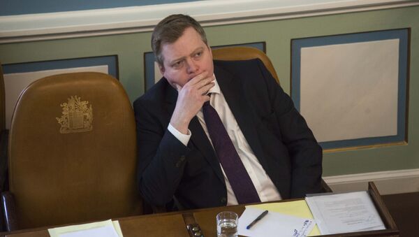 Премијер Исланда Зидмундур Давид Гунлогсонд током седнице парламента у Рејкјавику, 4. априла 2016. - Sputnik Србија