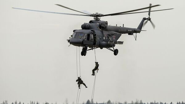 MI 8AMTSh теретни и војни хеликоптер Терминатор на војно-техничком форуму ARMY-2015 у Москви - Sputnik Србија