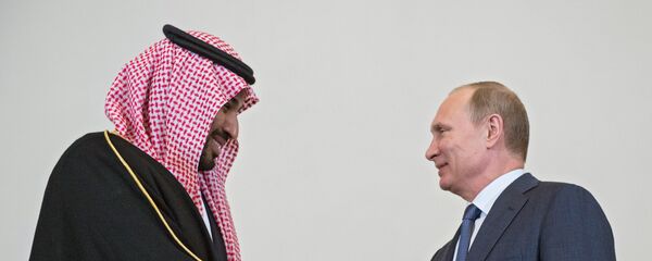 Мухамед бин Салман и Владимир Путин - Sputnik Србија