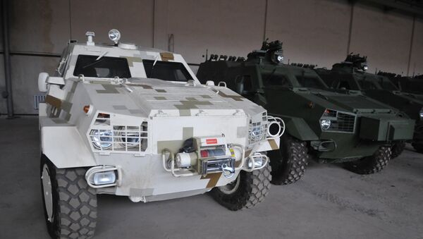 Oklopno vozilo ukrajinske vojske „dozor B“ - Sputnik Srbija