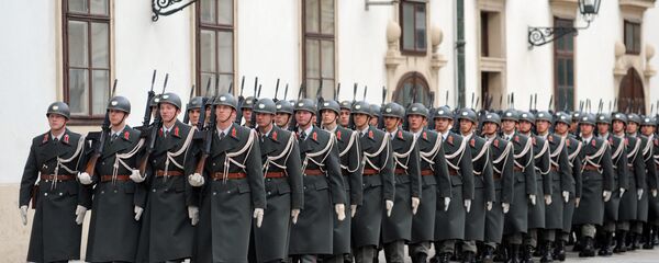 Pripadnici počasne austrijske garde - Sputnik Srbija