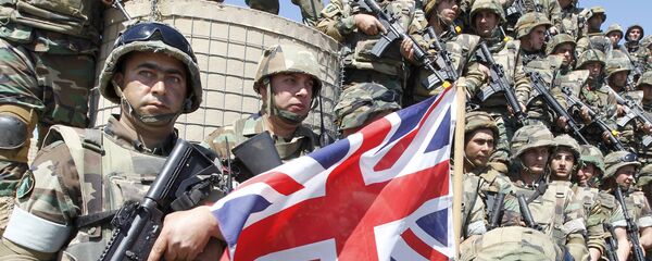 Либански војници са заставом Велике Британије - Sputnik Србија