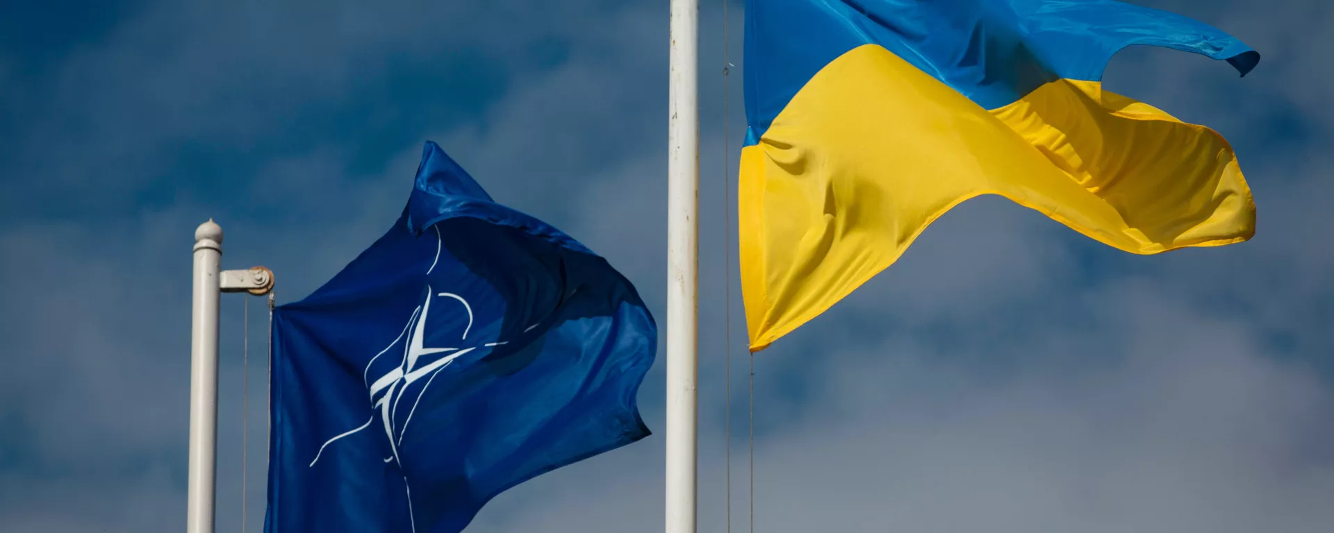 Zastave NATO i Ukrajine - Sputnik Srbija, 1920, 21.10.2021