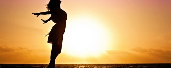 Жена на мору - Sputnik Србија