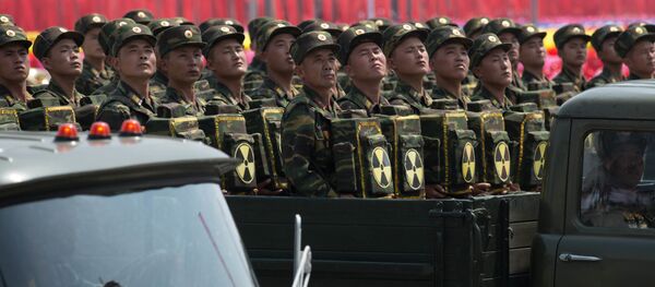 Vojna parada u Pjongjangu, prestonici Severne Koreje - Sputnik Srbija