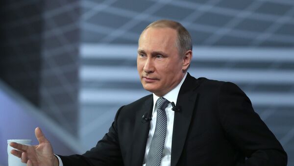 „Директна линија“ са председником Русије Владимиром Путином - Sputnik Србија