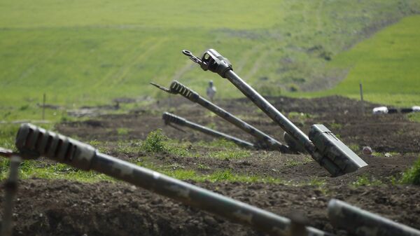 Jermenska artiljerija u zoni sukoba u Nagorno-Karabahu - Sputnik Srbija