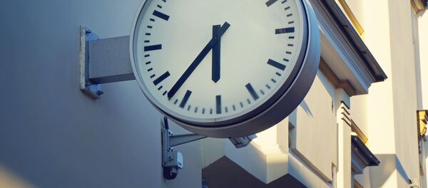 Железнички сат Железнички сат - Sputnik Србија