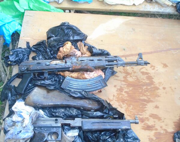 Велика количина оружја заплењена у Инђији - Sputnik Србија