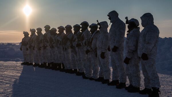 Припадници специјалних снага МУП-а Чеченије током војне вежбе на Северном полу - Sputnik Србија