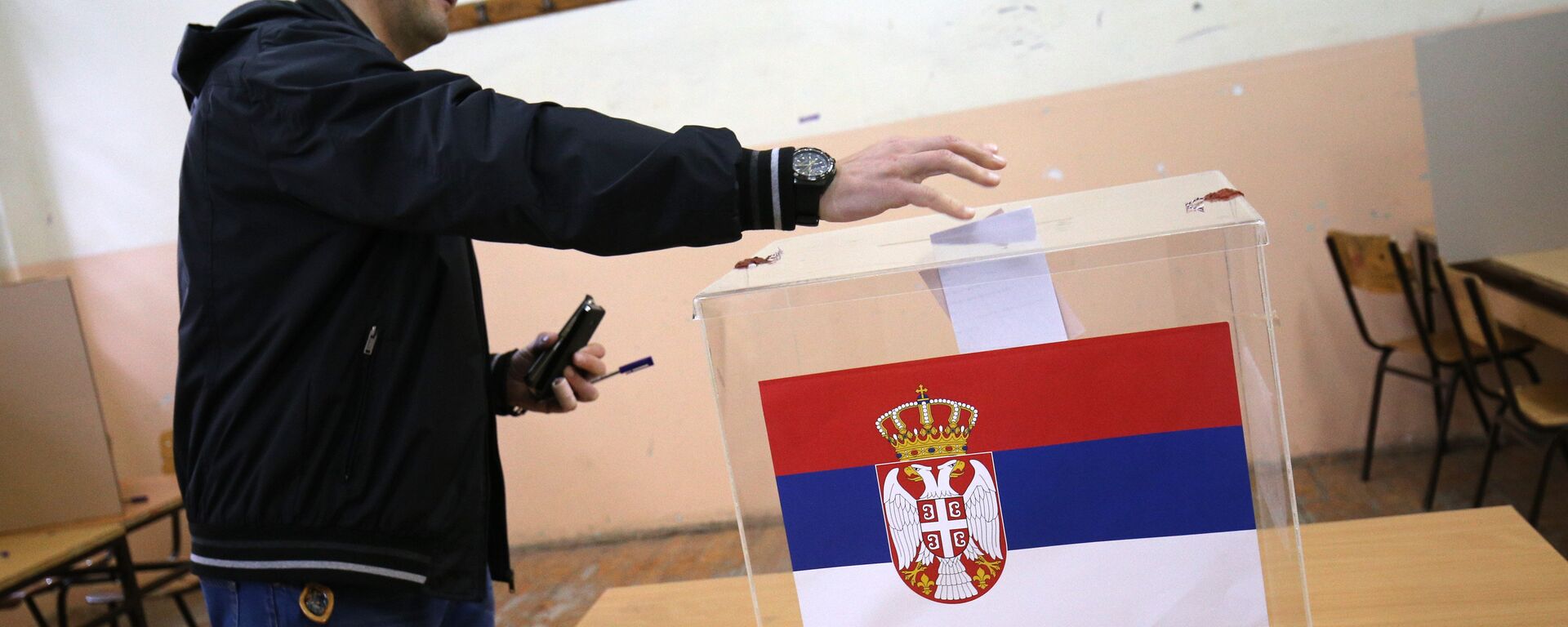 На Косову и Метохији јутрос је почело гласање за републички парламент, а грађани ће своје бирачко право моћи да остваре на 90 бирачких места, која су отворена широм Косова - Sputnik Србија, 1920, 20.03.2022
