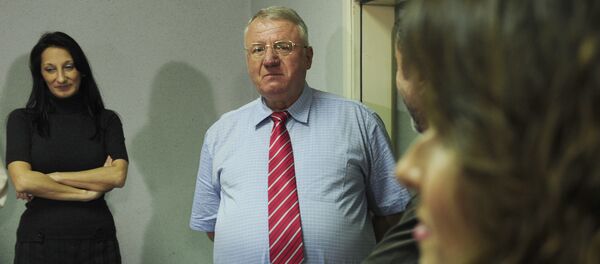 Лидер СРС Војислав Шешељ у седишту странке. - Sputnik Србија