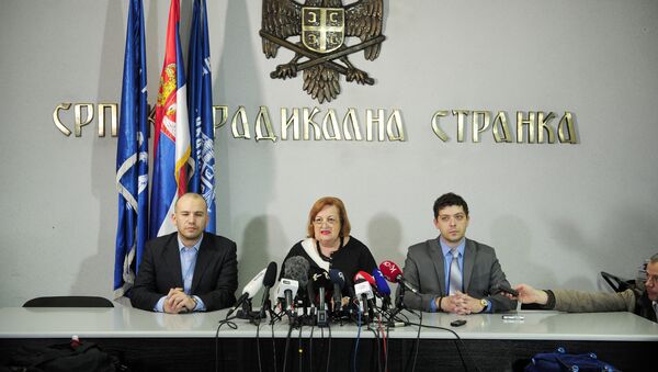 Predsednica izvršnog odbora Srpske radikalne stranke Vjerica Radeta daje izjave novinarima - Sputnik Srbija