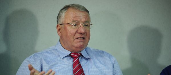 Lider Srpske radikalne stranke Vojislav Šešelj daje izjave novinarima - Sputnik Srbija