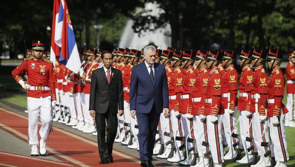 Председник Индонезије Џоко Видодо приредио свечани дочек Томиславу Николићу у Џакарти. - Sputnik Србија