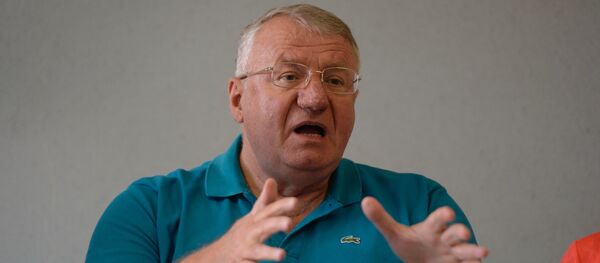 Лидер Радикалне странке Војислав Шешељ Лидер Радикалне странке Војислав Шешељ - Sputnik Србија