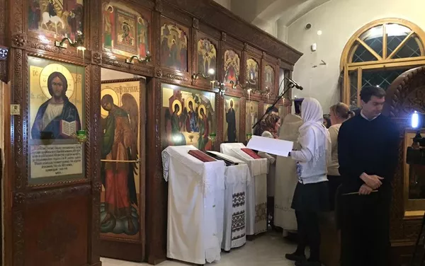 Služenje Uskršnje liturgije u Ruskoj crkvi u Beogradu - Sputnik Srbija