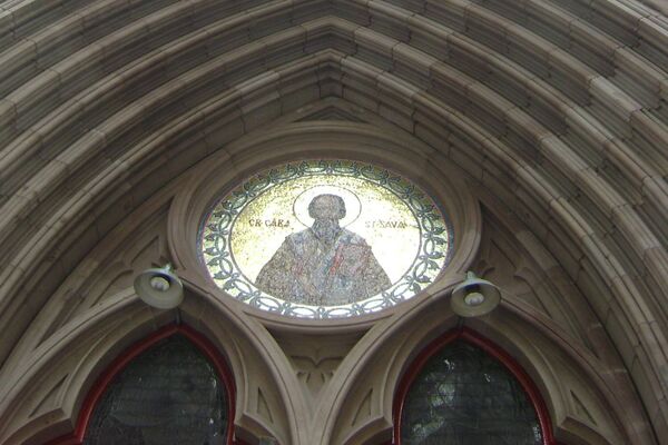 Икона Светог Саве изнад улаза у цркву - Sputnik Србија