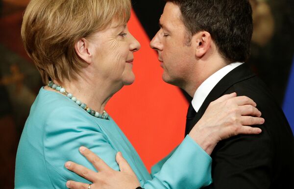 Kancelarka Nemačke Angela Merkel i premijer Italije Mateo Renci u Rimu,  05. 05. 2016. godine - Sputnik Srbija