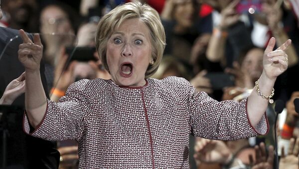 Kandidat Demokratske partije na predsedničkim izborima u SAD Hilari Klinton tokom mitinga u Njujorku. - Sputnik Srbija