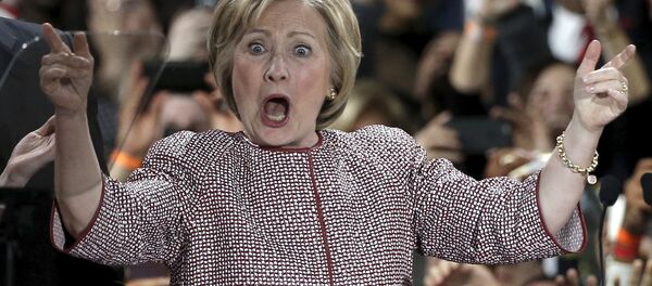 Kandidat Demokratske partije na predsedničkim izborima u SAD Hilari Klinton tokom mitinga u Njujorku. - Sputnik Srbija