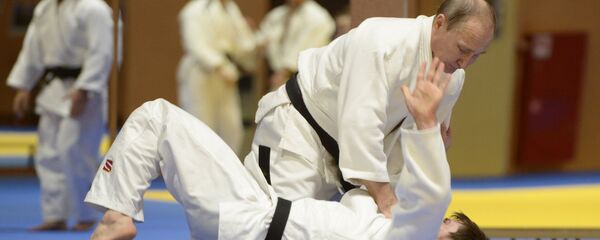 Владимир Путин — председник или акциони херој - Sputnik Србија