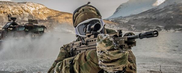 војник војник - Sputnik Србија