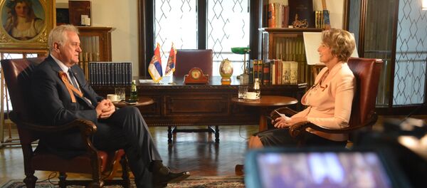 Председник Србије Томислав Николић са главном уредницом српске редакције „Спутњика“ Љубинком Милинчић Председник Србије Томислав Николић са главном уредницом српске редакције „Спутњика“ Љубинком Милинчић - Sputnik Србија