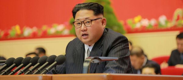 Лидер Северне Кореје Ким Џонг Ун на конгресу Радничке партије у Пјонгјангу, 7. мај 2016. Лидер Северне Кореје Ким Џонг Ун на конгресу Радничке партије у Пјонгјангу, 7. мај 2016. - Sputnik Србија