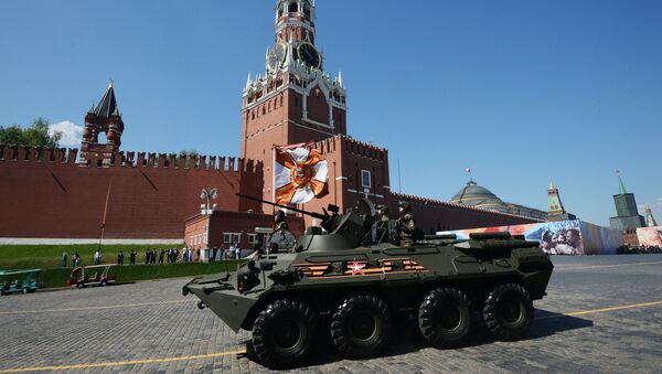 BTR-82A na vojnoj paradi u Moskvi povodom 71. godišnjice pobede u Velikom otadžbinskom ratu, na Dan pobede, 9. maj 2016. - Sputnik Srbija