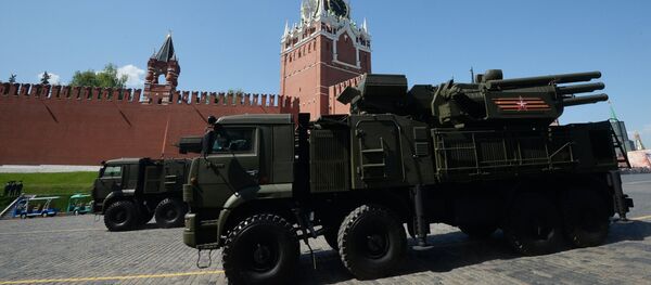 Ракетни ПВО систем „панцир С1“ на војној паради у Москви поводом 71. годишњице победе у Великом отаџбинском рату, на Дан победе, 9. мај 2016. - Sputnik Србија