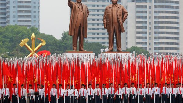 Parada u Pjongjangu povodom završetka kongresa Radničke partije - Sputnik Srbija