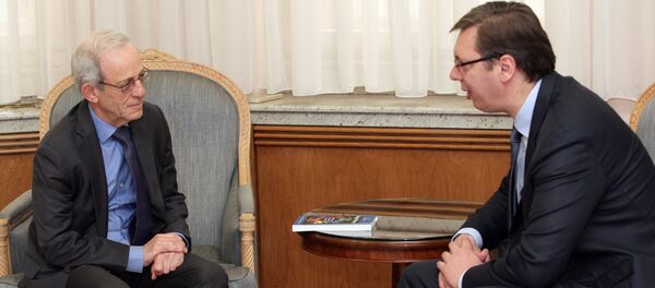 Profesor Danijel Server sa američkog Univerziteta Džon Hopkins i premijer Srbije Aleksandar Vučić - Sputnik Srbija