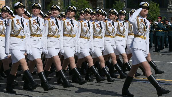 Женска ратна мода широм света - Sputnik Србија
