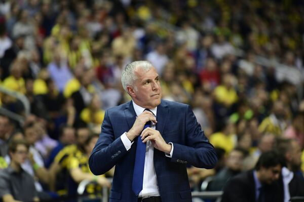 Тренер кошаркаша Фенербахчеа Жељко Обрадовић током финала Евролиге против московског ЦСКА. - Sputnik Србија