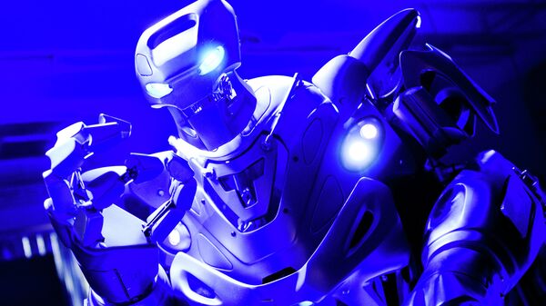 Titanski robot na sajmu robotike u Moskvi - Sputnik Srbija