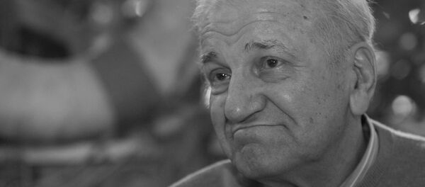 Архивски снимак од 4. јуна 2010. Велимир Бата Зивојиновић, један од највећих глумаца на нашим просторима, преминуо је у Београду после дуге и тешке болести. - Sputnik Србија