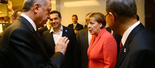 Erdogan i Merkelova - Sputnik Srbija