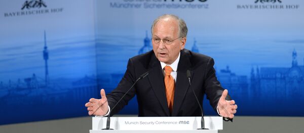 Председавајући Минхенске конференције о безбедности Волфганг Ишингер говори на отварању 51. конференције. - Sputnik Србија