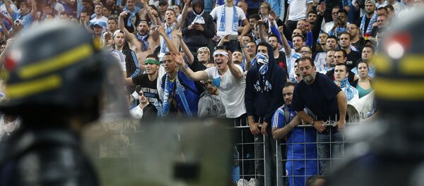 Fudbalski meč Pari Sen Žermena i Olimpik Marseja - Sputnik Srbija