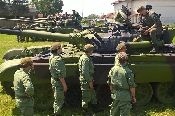 Vežbe srpske vojske „Morava 2016“ Vežbe srpske vojske „Morava 2016“ - Sputnik Srbija