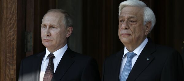 Vladimir Putin u Grčkoj sa predsednikom Prokopisom Pavlopulosom Vladimir Putin u Grčkoj sa predsednikom Prokopisom Pavlopulosom - Sputnik Srbija