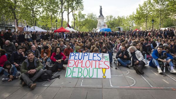 Protest pokreta Noć na nogama (Nuit Debout) u Parizu, 15. maj 2016. - Sputnik Srbija