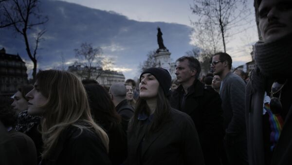 Протест покрета Ноћ на ногама (Nuit Debout) у Паризу, 10. април 2016. - Sputnik Србија