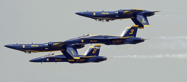 US Navy's Blue Angels perform at Andrews Air Force Base in Maryland. - Sputnik Srbija