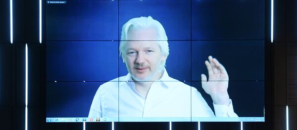 Оснивач Викиликса Џулијан Асанж Оснивач Викиликса Џулијан Асанж - Sputnik Србија