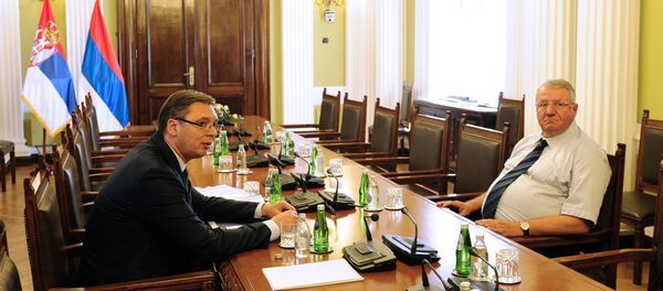 Александар Вучић и Војислав Шешељ на преговорима око новог сазива Владе - Sputnik Србија