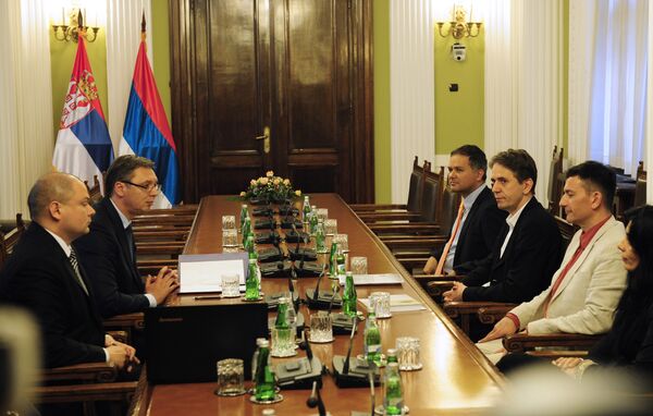 Представници покрета „Доста је било“ на састанку са Вучићем поводом сазива нове Владе. - Sputnik Србија